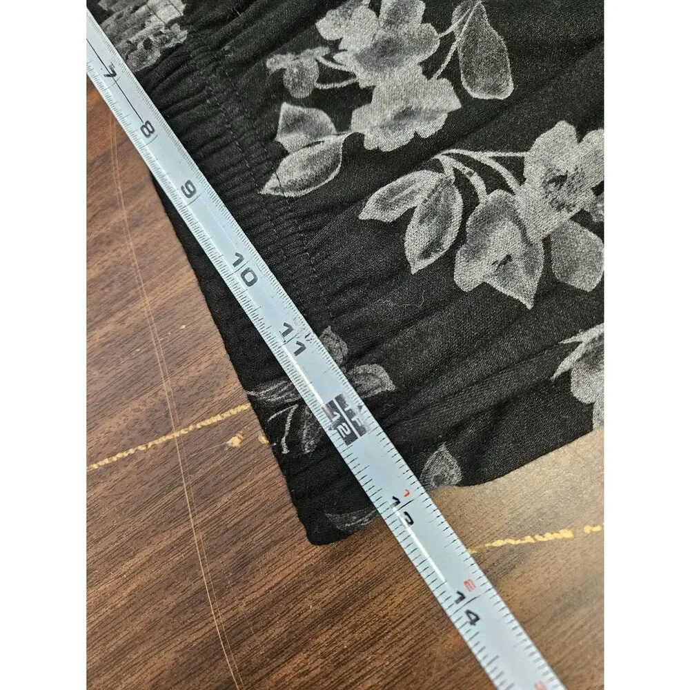 Sag Harbor Black Maxi Skirt Size Small Gray Floral - Picture 5 of 6